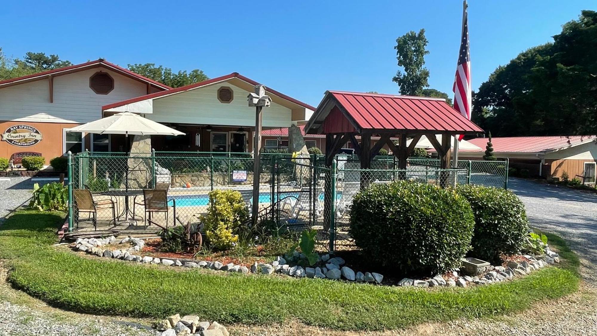 Bay Springs Country Inn & Marina Centre Exterior foto